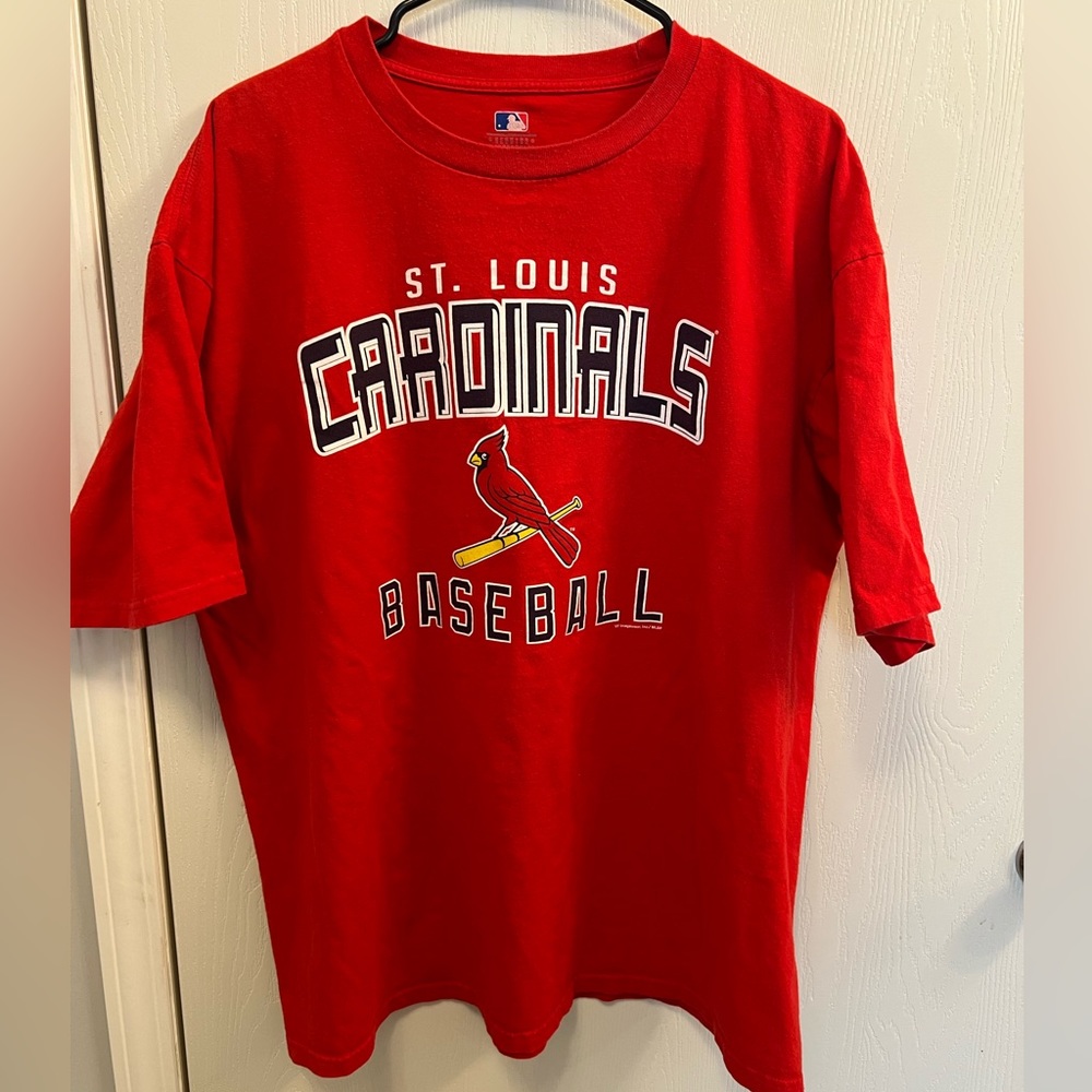 MLB St. Louis Cardinals Baseball tee. New without tags, red.
